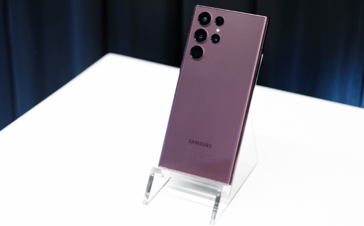 danh-gia-samsung-galaxy-s22-ultra-5g-chinh-hang-gia-min