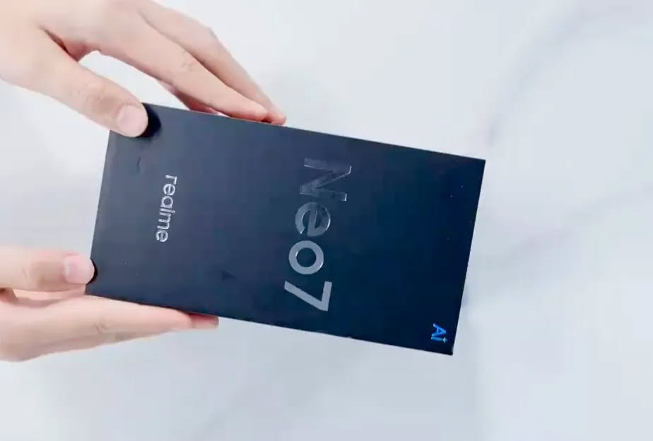 realme-neo7-gia